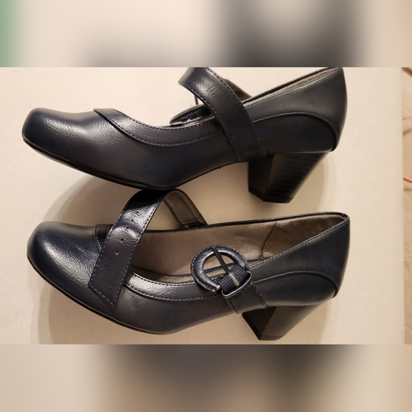 Life stride womens Mary Jane shoes 6M - Picture 2 of 5